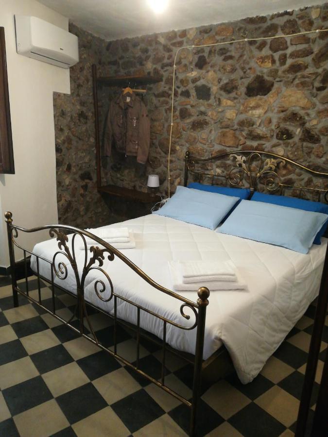 Bed and Breakfast Deiana Santu Lussurgiu Camera foto