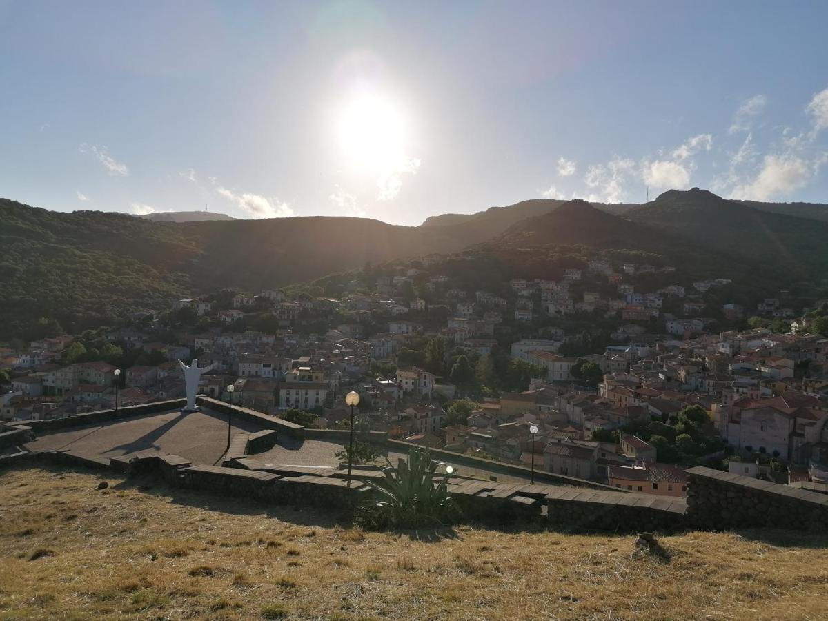 Bed and Breakfast Deiana Santu Lussurgiu Esterno foto