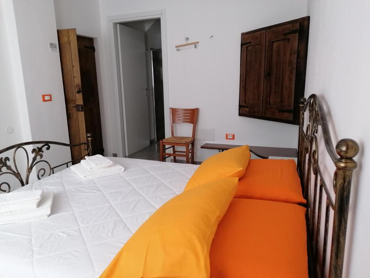 Bed and Breakfast Deiana Santu Lussurgiu Esterno foto