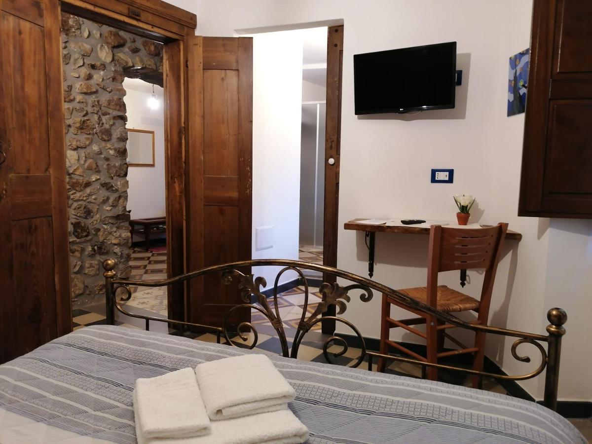 Bed and Breakfast Deiana Santu Lussurgiu Esterno foto