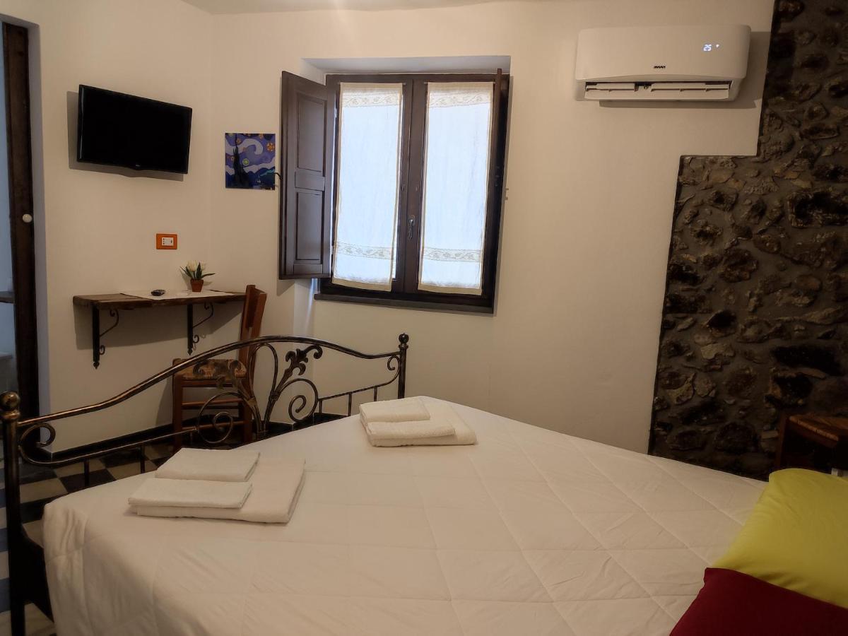 Bed and Breakfast Deiana Santu Lussurgiu Esterno foto
