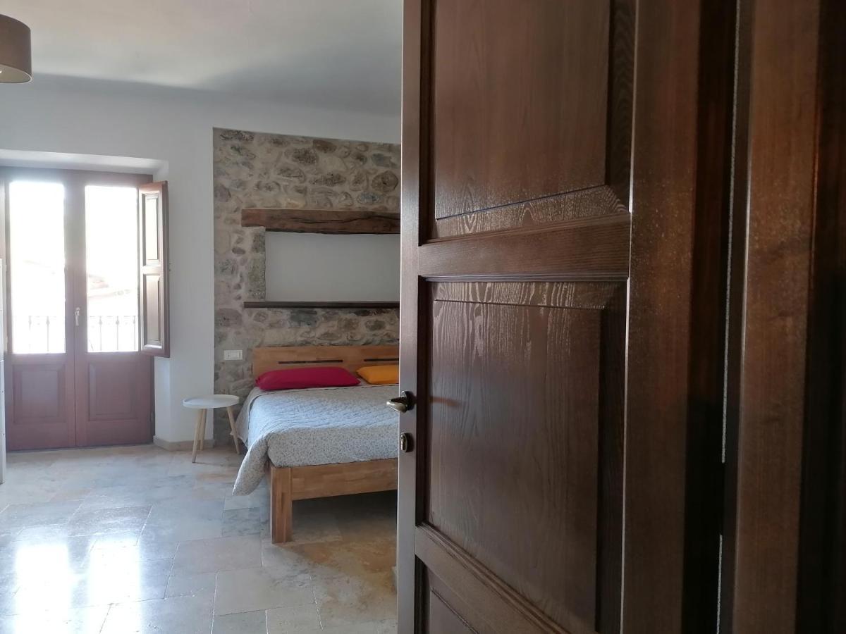 Bed and Breakfast Deiana Santu Lussurgiu Esterno foto