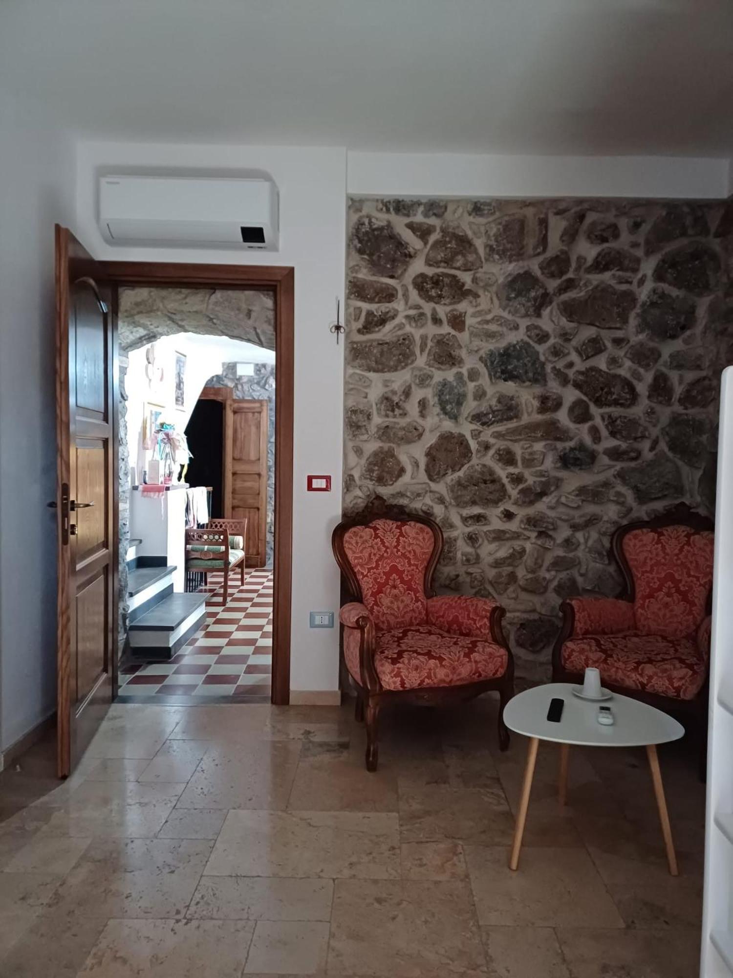 Bed and Breakfast Deiana Santu Lussurgiu Esterno foto