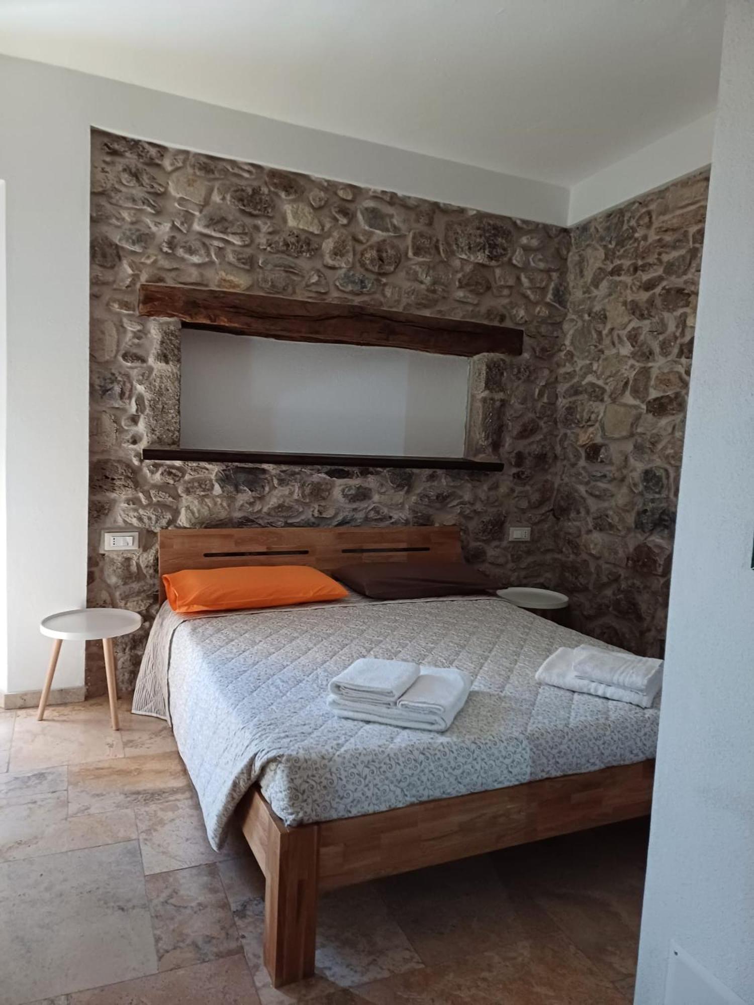 Bed and Breakfast Deiana Santu Lussurgiu Esterno foto
